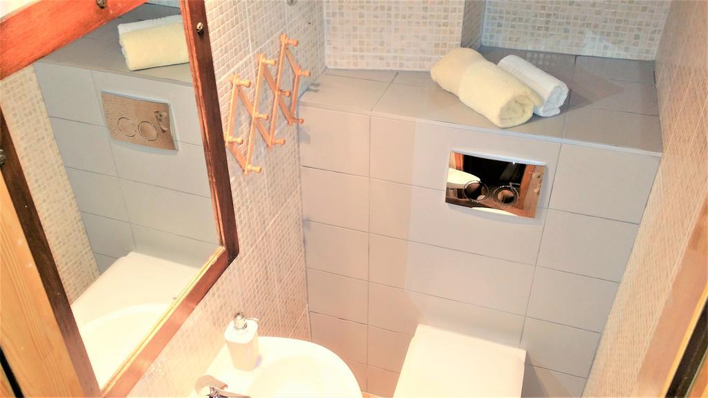 Authentic Mediterranean Apartment スプリト エクステリア 写真