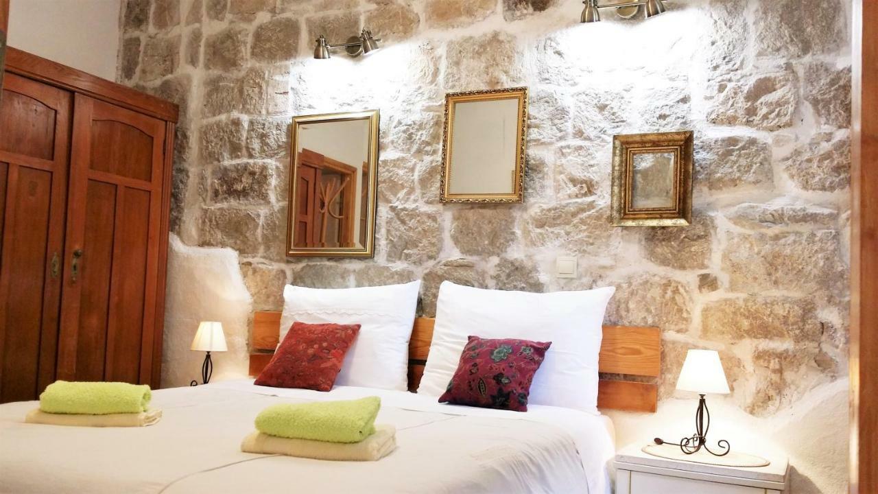 Authentic Mediterranean Apartment スプリト エクステリア 写真